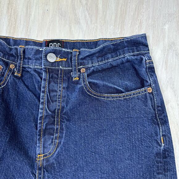 BDG Urban Outfitters Relaxed Straight Button Fly High Rise Denim Jeans Size 28 - Picture 3 of 16